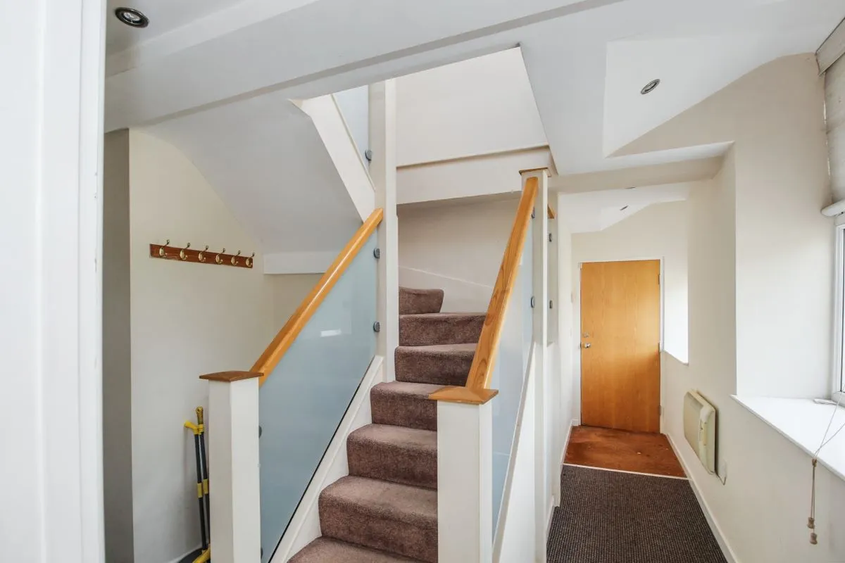 8 Browning Heights, Browning Avenue, Halifax, West Yorkshire, HX3 9BB