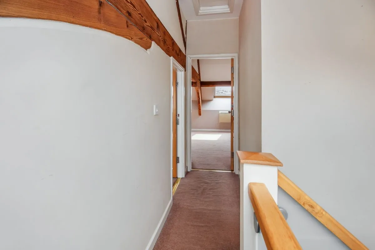 8 Browning Heights, Browning Avenue, Halifax, West Yorkshire, HX3 9BB