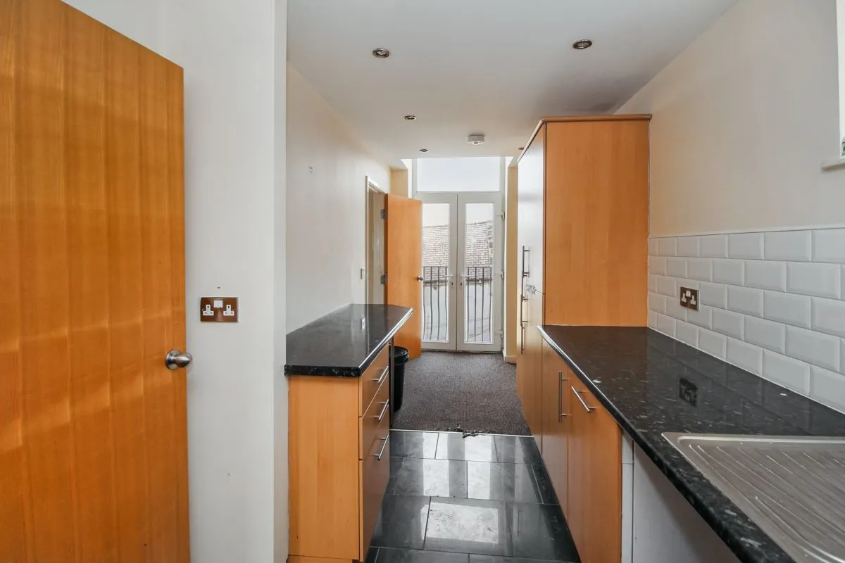 8 Browning Heights, Browning Avenue, Halifax, West Yorkshire, HX3 9BB