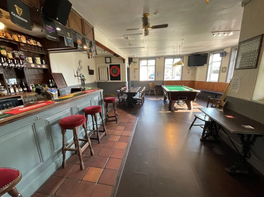 The Sportsman, 71 Bath Road, Bridgwater, Somerset, TA6 4PH