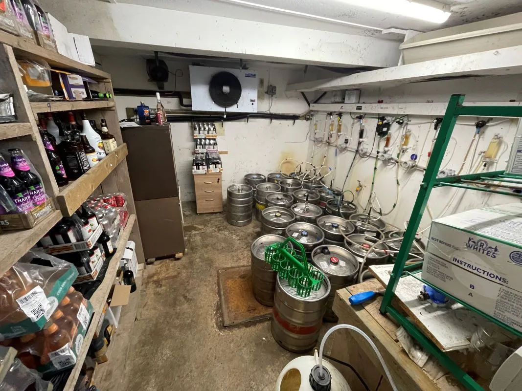 The Sportsman, 71 Bath Road, Bridgwater, Somerset, TA6 4PH