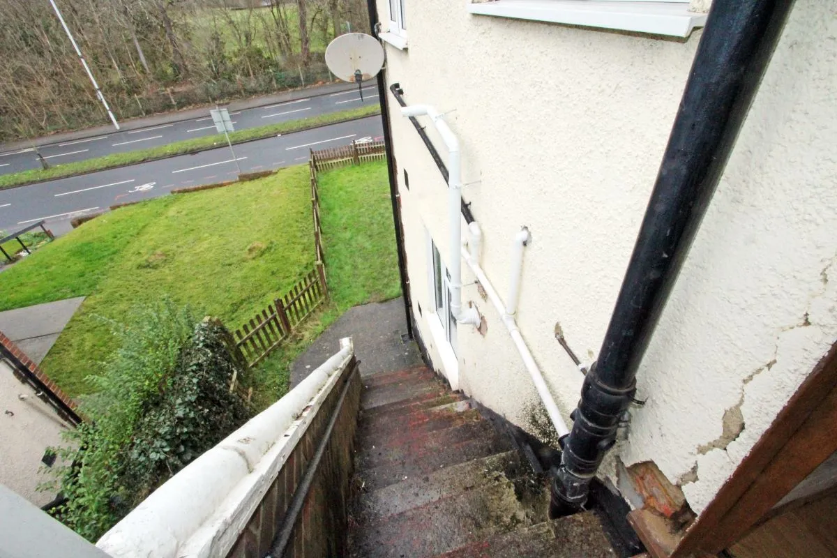 17A Epsom Road, Morden, Surrey, SM4 5PN