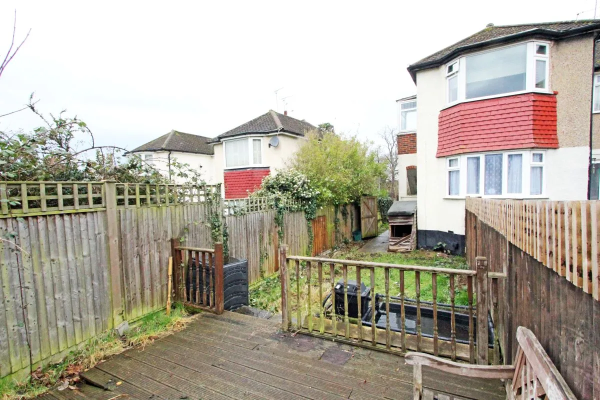 17A Epsom Road, Morden, Surrey, SM4 5PN