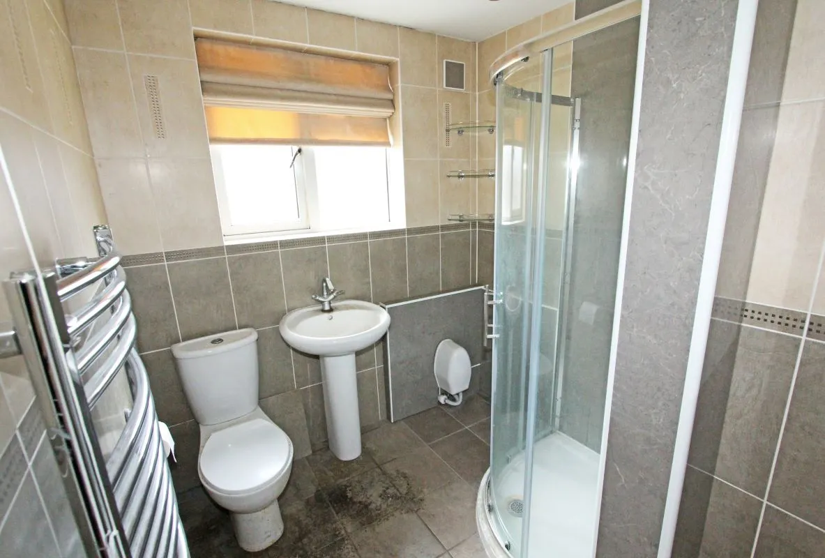 17A Epsom Road, Morden, Surrey, SM4 5PN