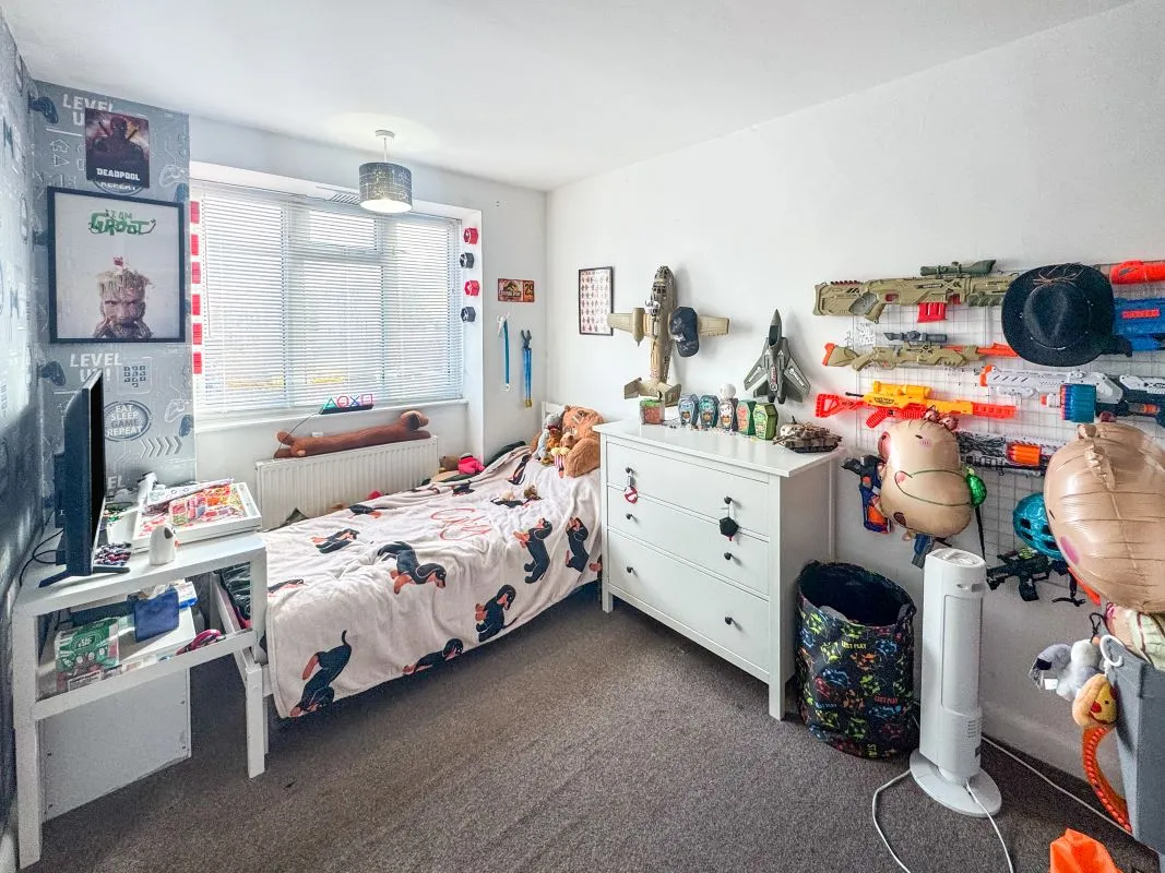 9 Boundary Close, Kingston upon Thames, Surrey, KT1 3PE