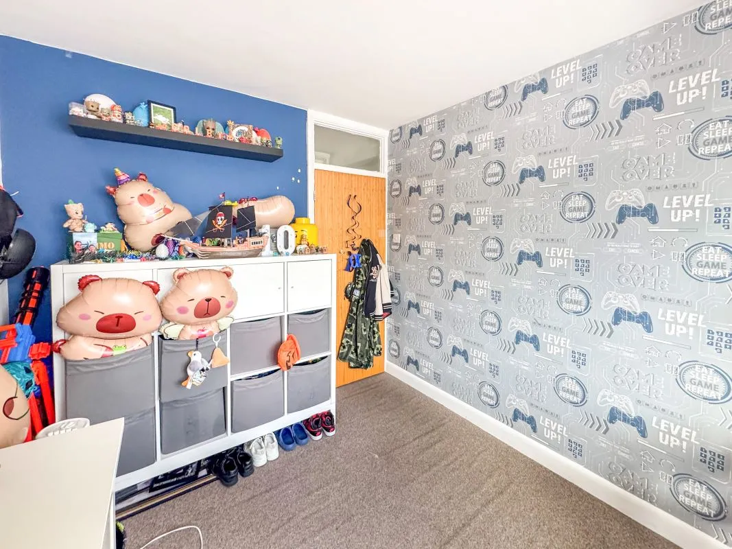 9 Boundary Close, Kingston upon Thames, Surrey, KT1 3PE