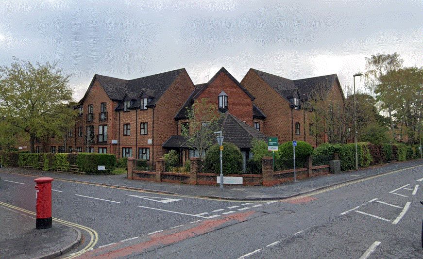 34 Pinewood Court, Fleet, Hampshire, GU51 3BG