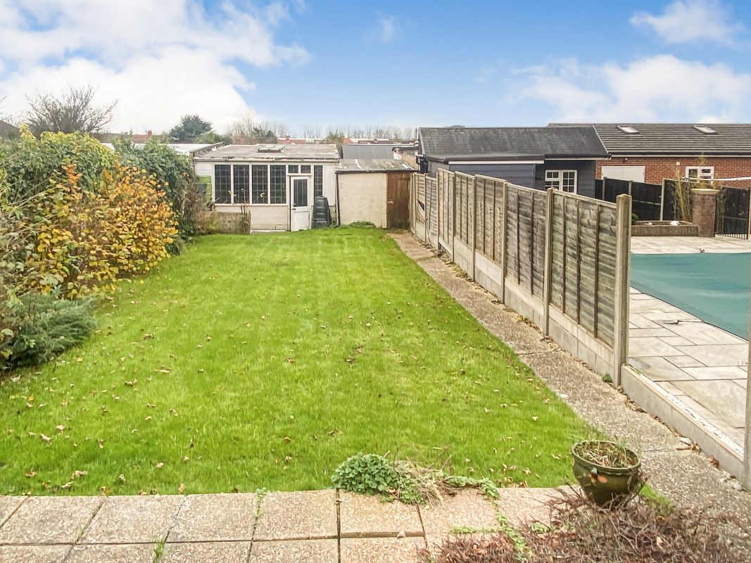 380A Havant Road, Farlington, Portsmouth, Hampshire, PO6 1NF