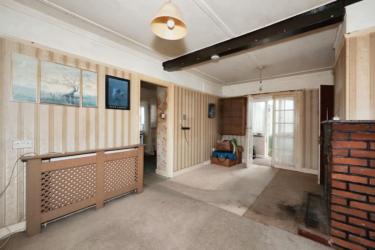 21 Tower Estate, Dymchurch, Romney Marsh, Kent, TN29 0TN