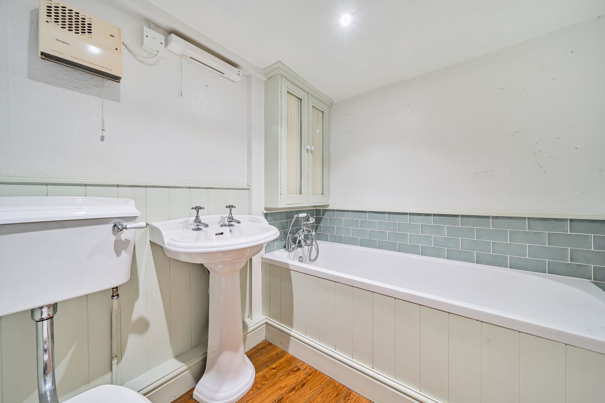 35 Chequers Hill, Wilden, Bedford, Bedfordshire, MK44 2QH