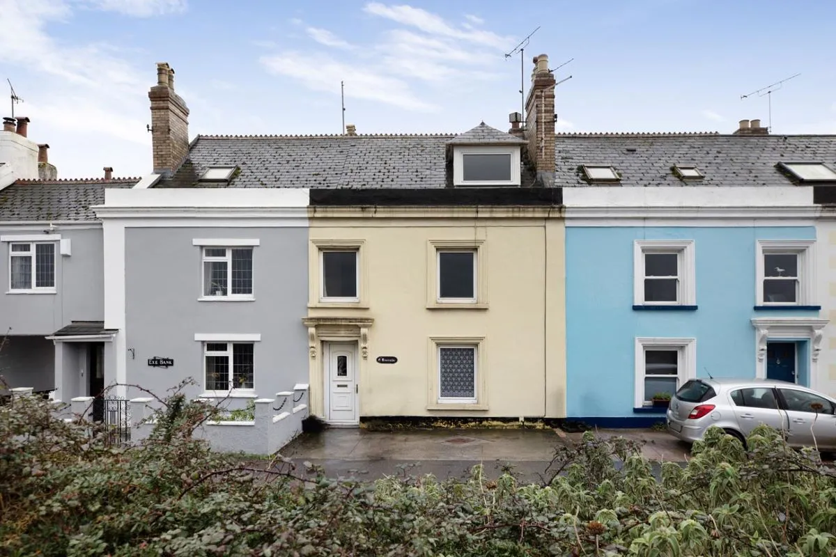 Riverside, The Strand, Starcross, Exeter, Devon, EX6 8PA