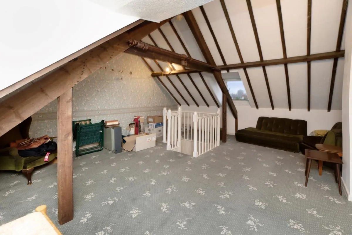 Riverside, The Strand, Starcross, Exeter, Devon, EX6 8PA