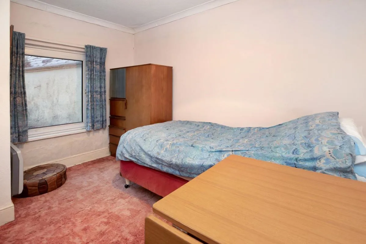 Riverside, The Strand, Starcross, Exeter, Devon, EX6 8PA