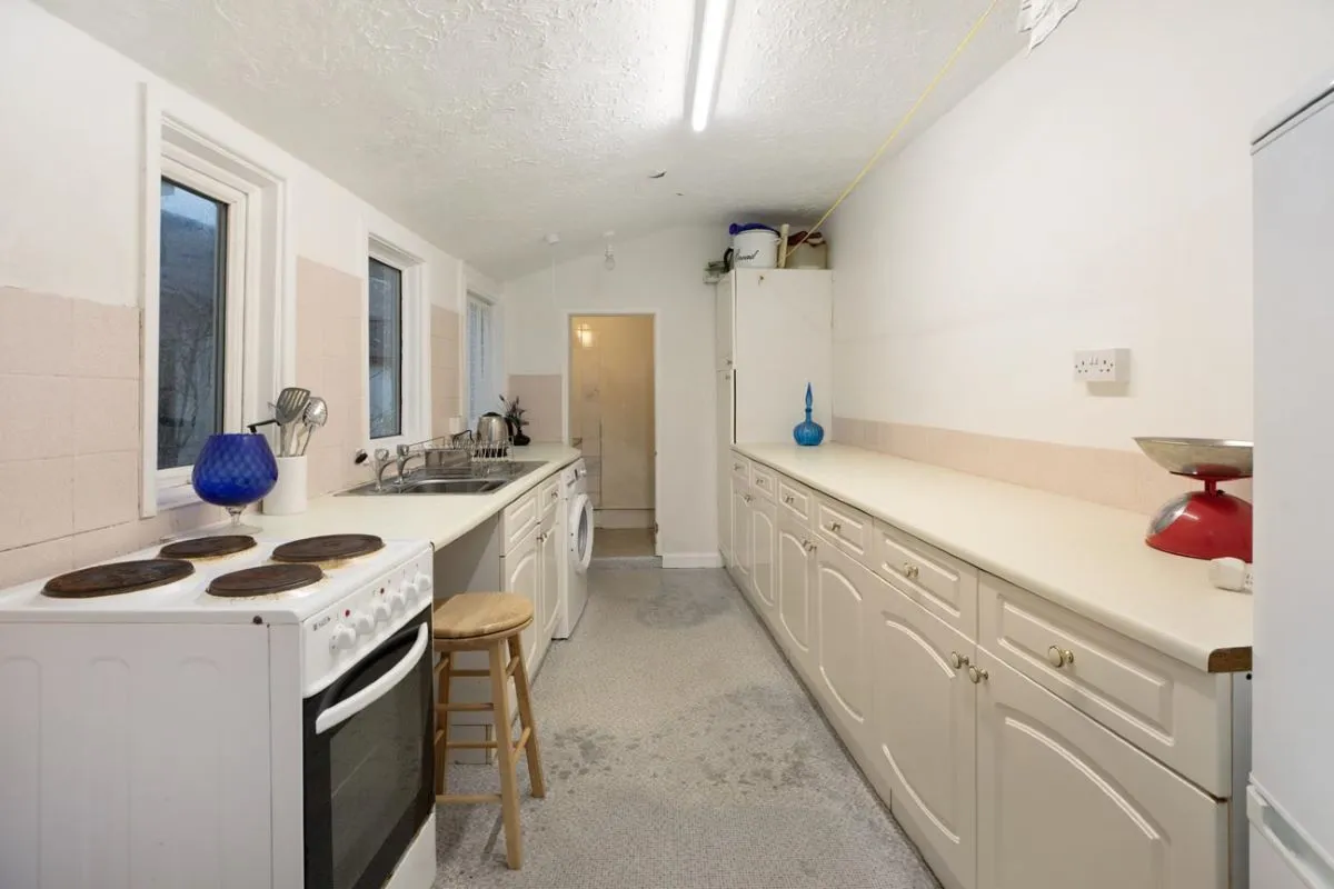 Riverside, The Strand, Starcross, Exeter, Devon, EX6 8PA