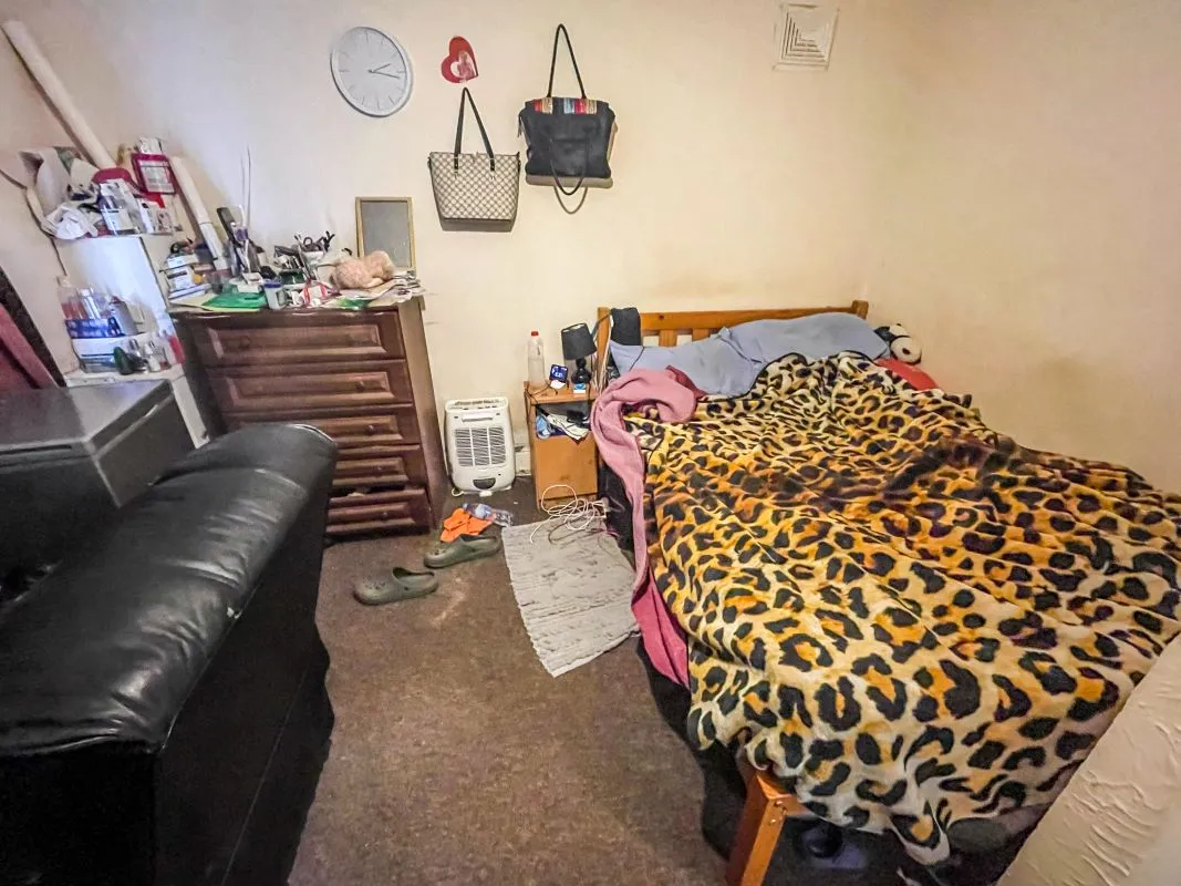 57 Crawley Road, Luton, Bedfordshire, LU1 1HX