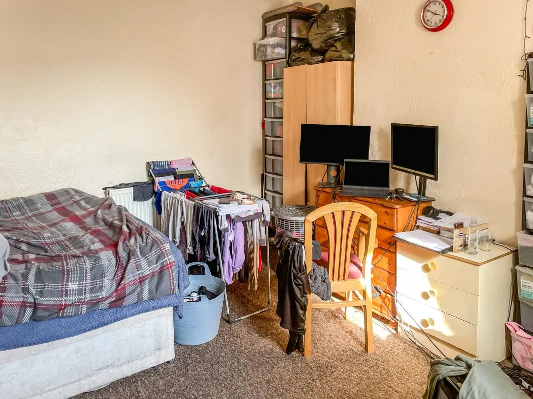 57 Crawley Road, Luton, Bedfordshire, LU1 1HX