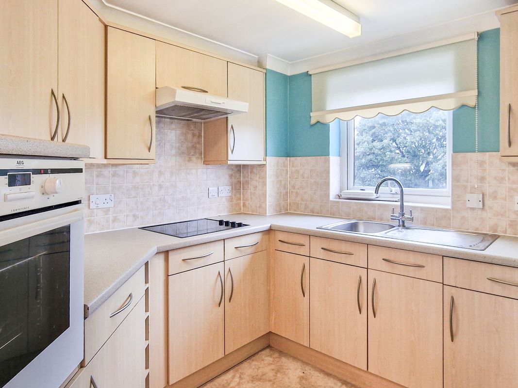 Flat 60 Darwin Court, Harold Road, Margate, Kent, CT9 2JX