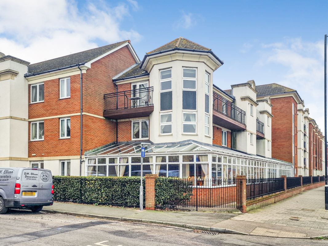 Flat 60 Darwin Court, Harold Road, Margate, Kent, CT9 2JX