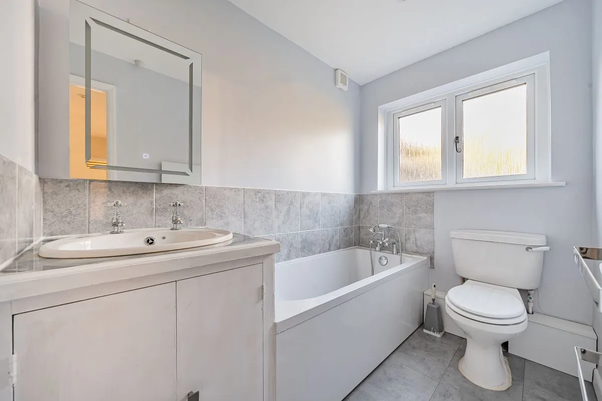 33 Chequers Hill, Wilden, Bedford, Bedfordshire, MK44 2QH