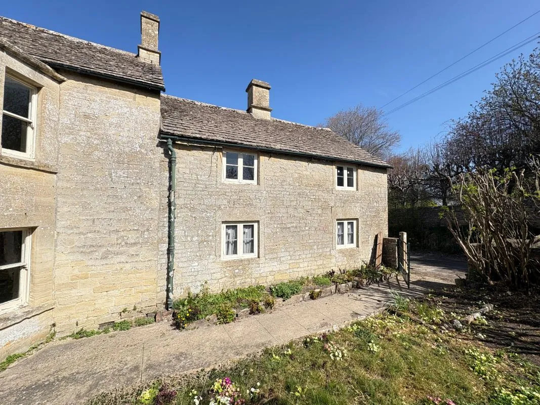 Woodbine Cottage, Windrush, Burford, Oxfordshire, OX18 4TU