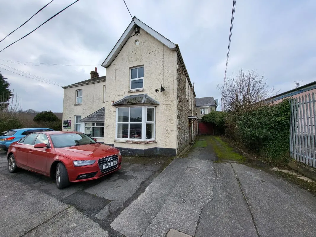 Tinto House, Station Road, South Molton, Devon, EX36 3LL