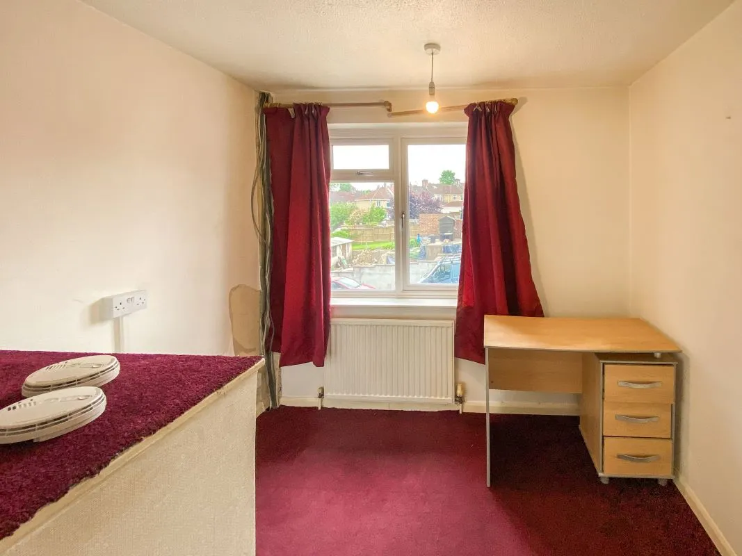 41 Hill Lawn, Bristol, Avon, BS4 4PH
