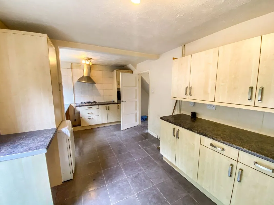 41 Hill Lawn, Bristol, Avon, BS4 4PH