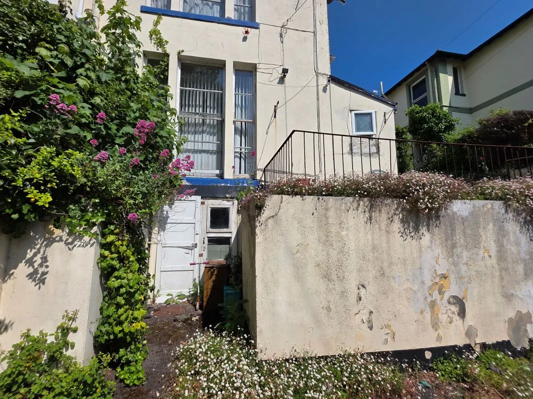 Alstone Hotel, 22 Bridge Road, Torquay, Torbay, TQ2 5BA