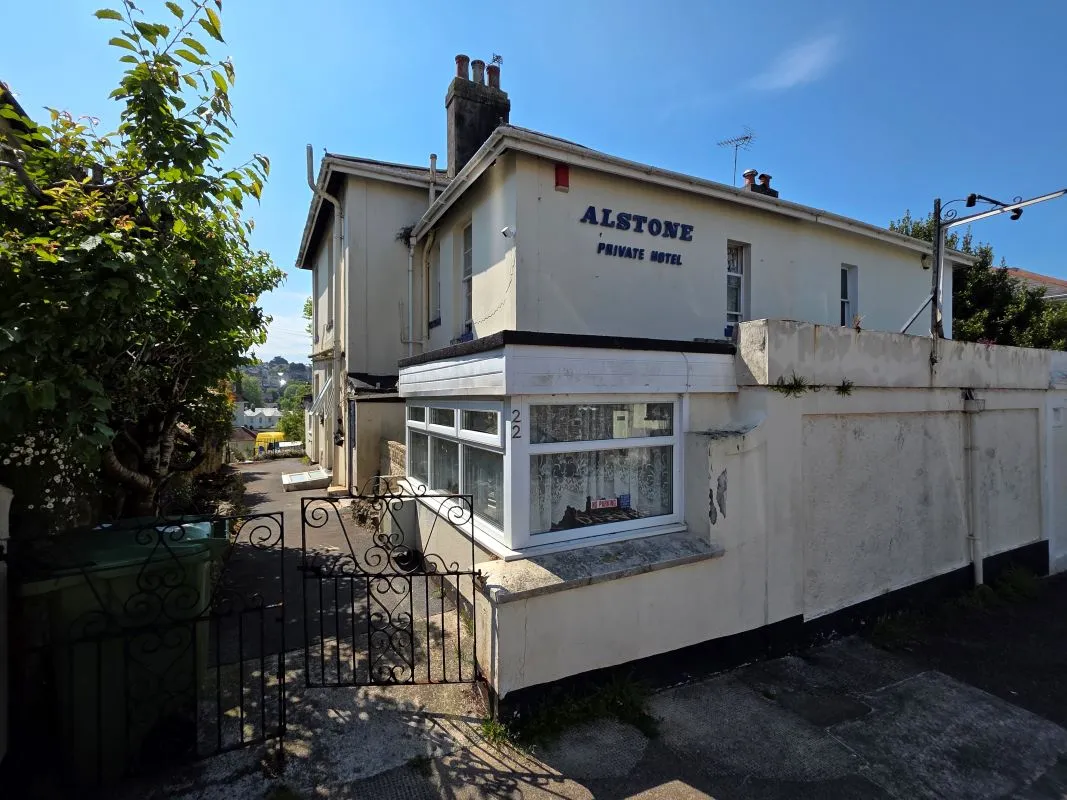 Alstone Hotel, 22 Bridge Road, Torquay, Torbay, TQ2 5BA