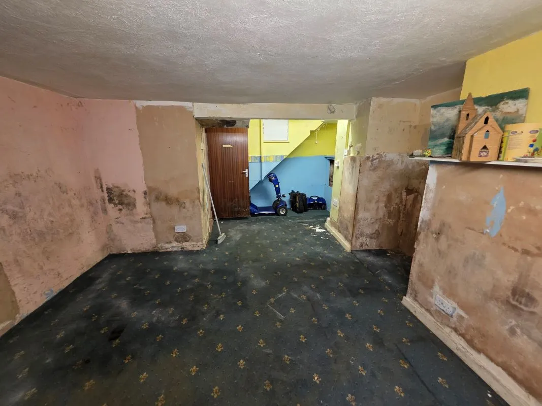 Alstone Hotel, 22 Bridge Road, Torquay, Torbay, TQ2 5BA