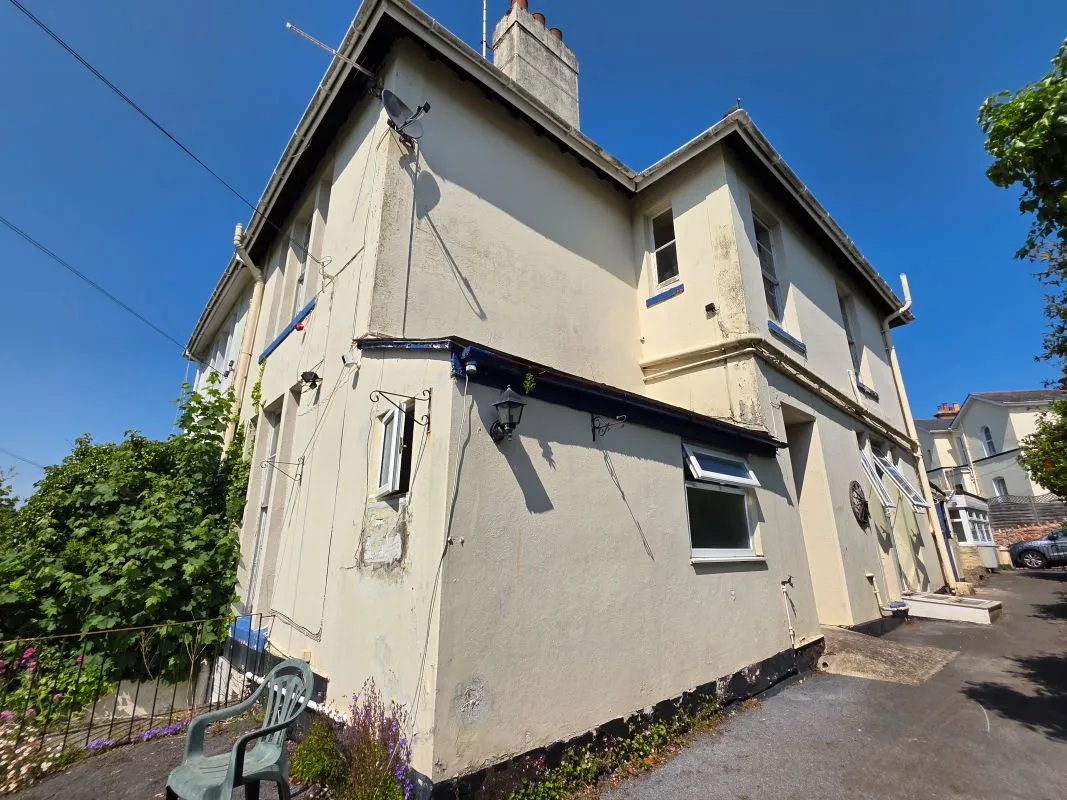 Alstone Hotel, 22 Bridge Road, Torquay, Torbay, TQ2 5BA