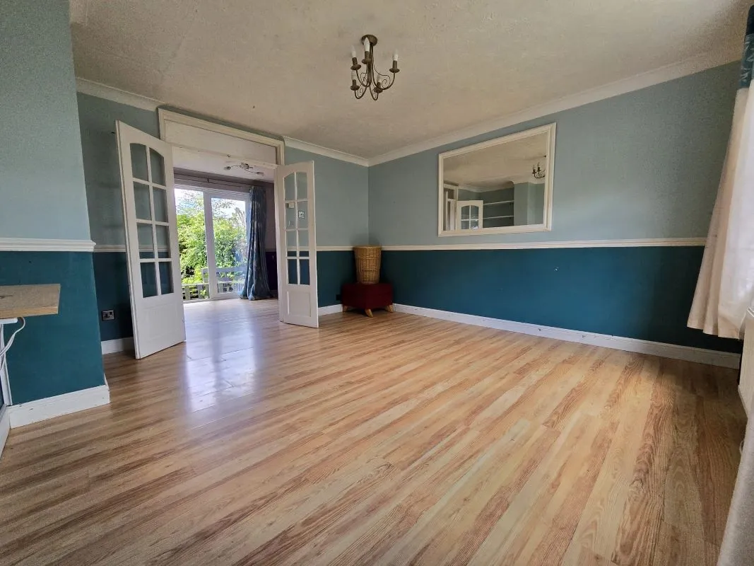 59 Cody Road, Farnborough, Hampshire, GU14 0BX