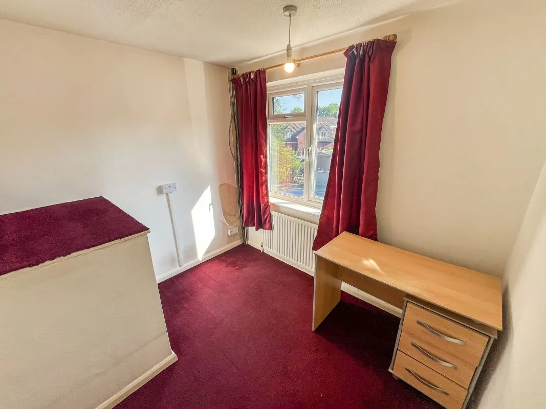 41 Hill Lawn, Bristol, Avon, BS4 4PH
