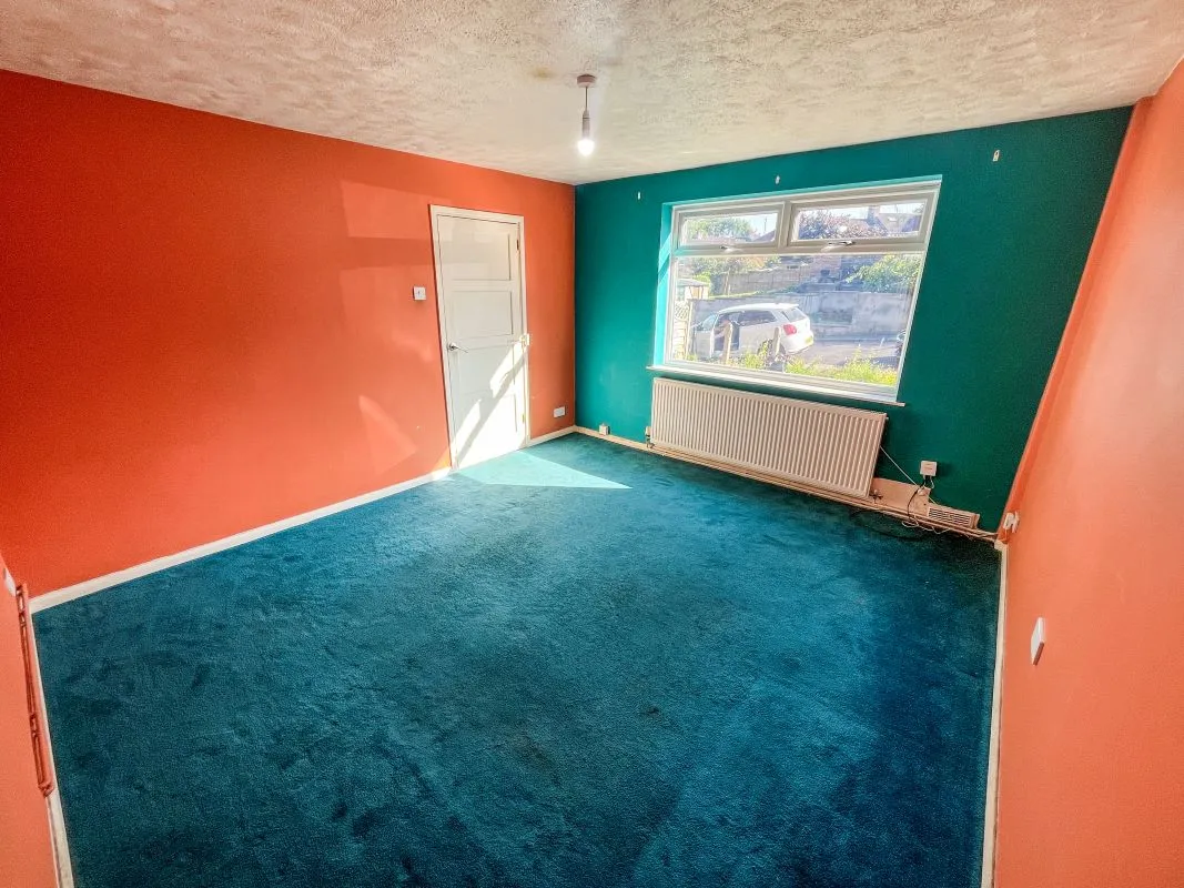 41 Hill Lawn, Bristol, Avon, BS4 4PH