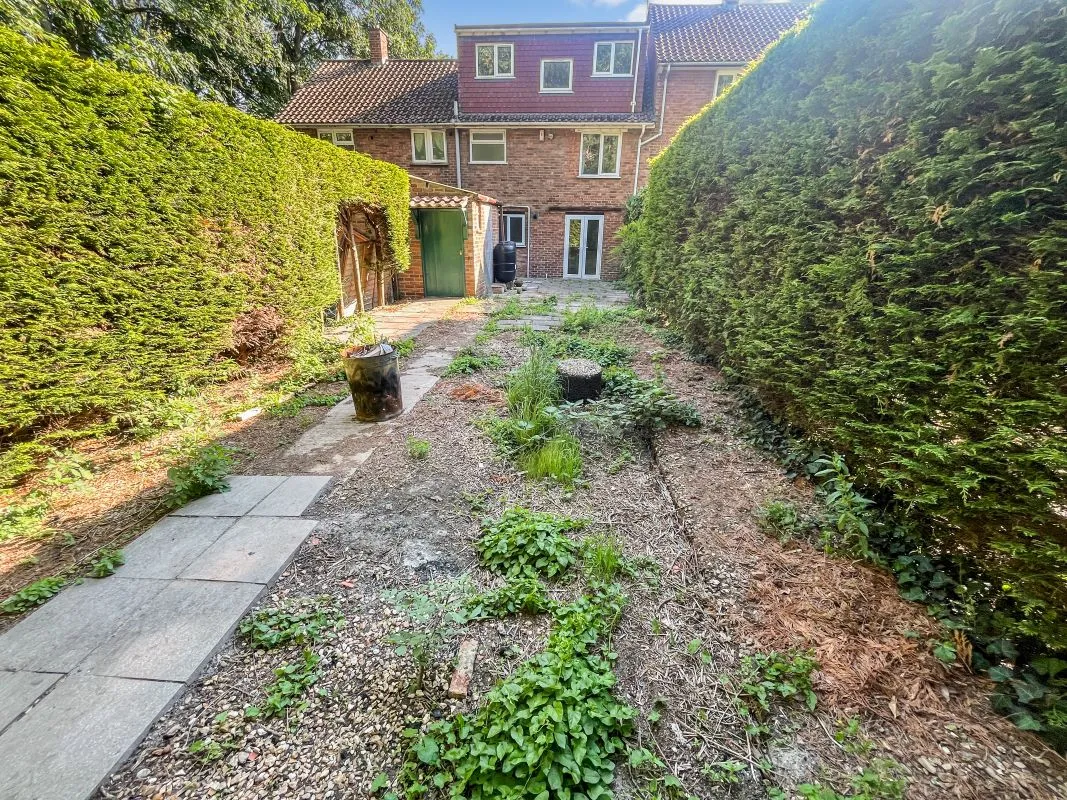 41 Hill Lawn, Bristol, Avon, BS4 4PH