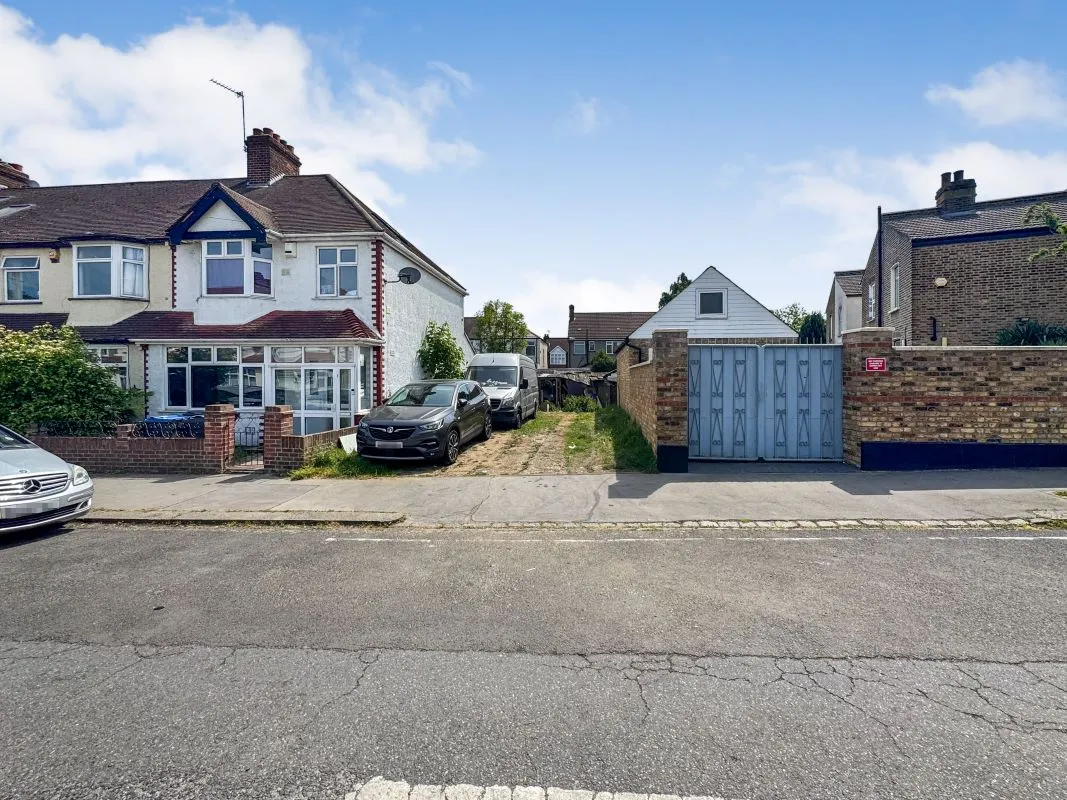 1a Hambrook Road, South Norwood, London, SE25 4HL