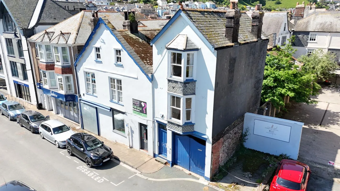 2 Mayors Avenue, Dartmouth, Devon, TQ6 9NF
