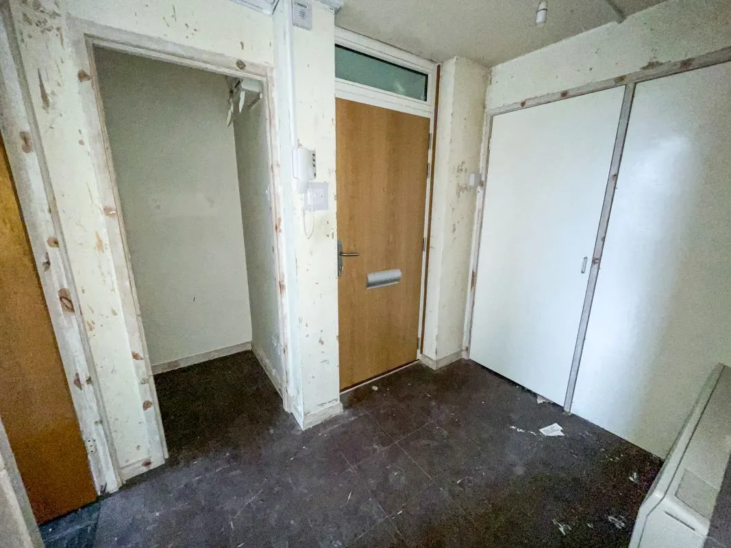 Flat 44 Peel House, Balfour, Tamworth, Staffordshire, B79 7BQ