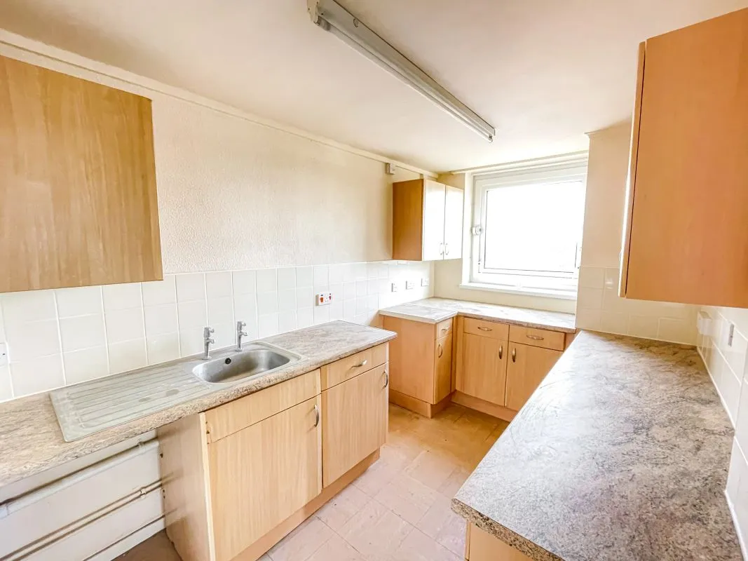 Flat 44 Peel House, Balfour, Tamworth, Staffordshire, B79 7BQ