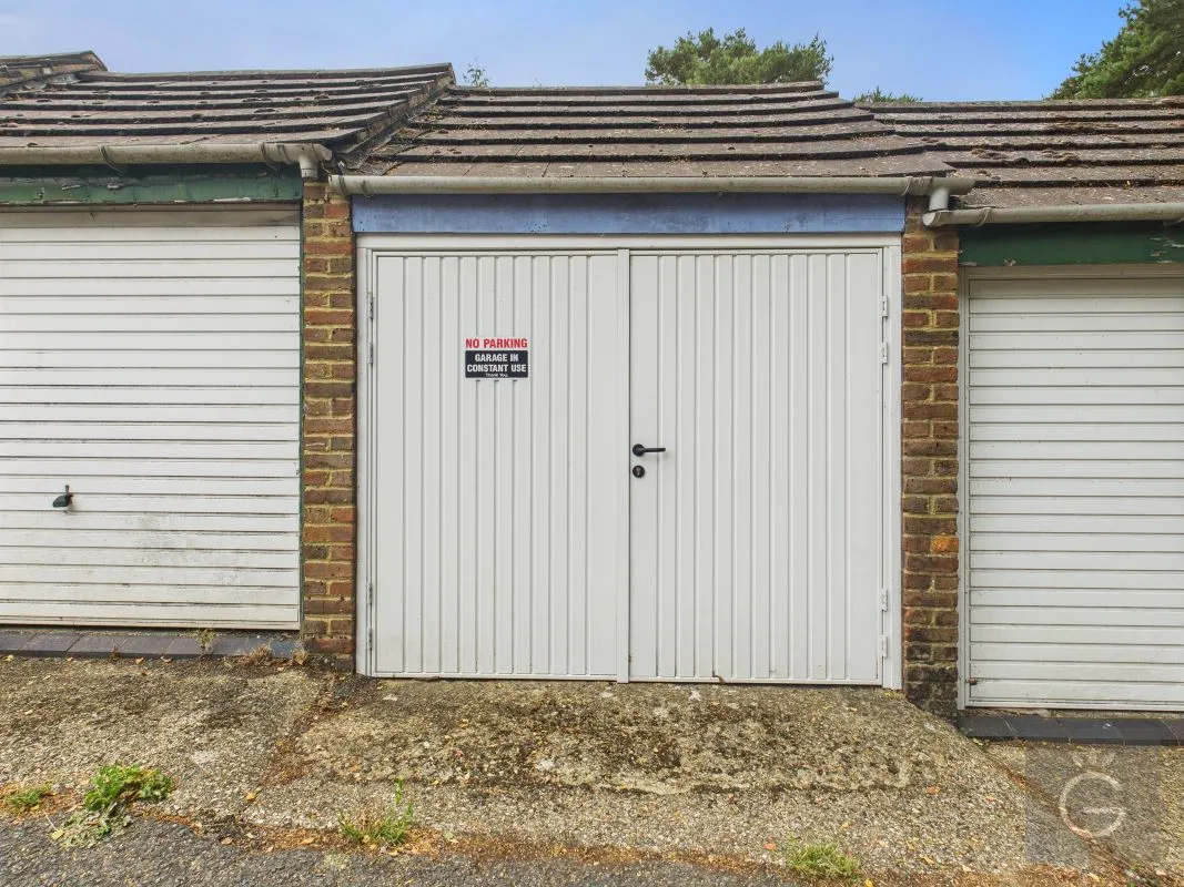 11 Lingwood, Bracknell, Berkshire, RG12 7PW