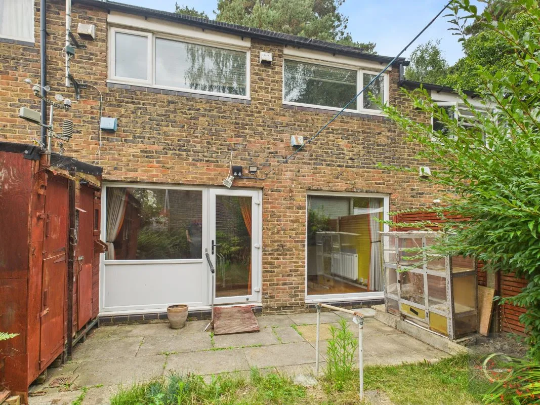 11 Lingwood, Bracknell, Berkshire, RG12 7PW