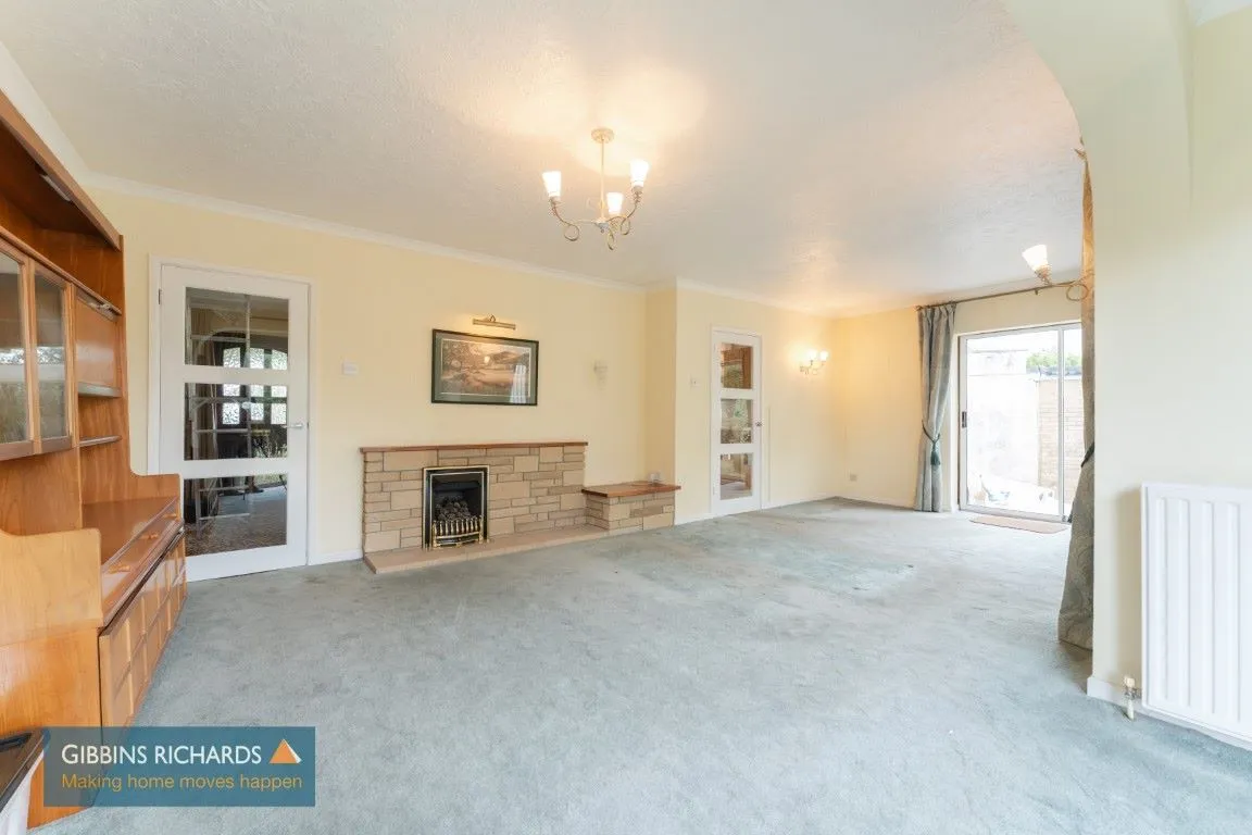 5 Francis Close, Creech Heathfield, Taunton, Somerset, TA3 5EL