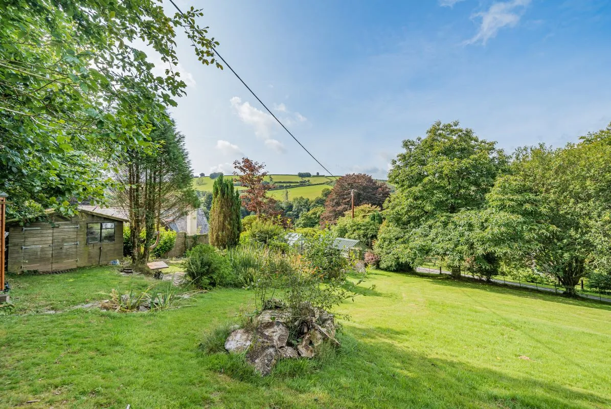 Middle Glebe, Winsford, Minehead, Somerset, TA24 7JF