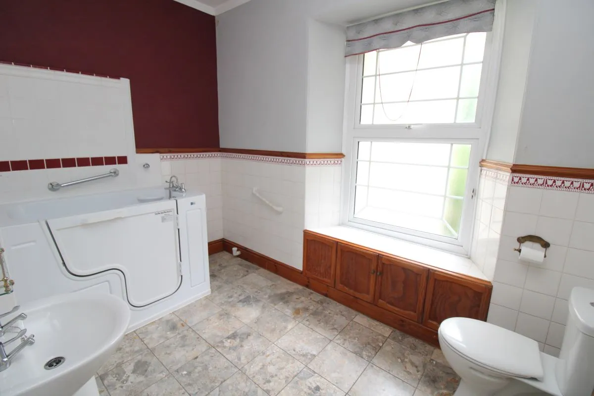 11A Southfield Road, Paignton, Devon, TQ3 2SW