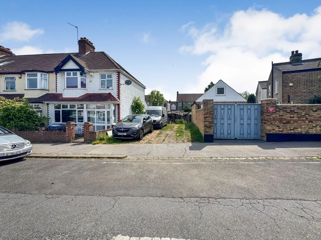 1a Hambrook Road, South Norwood, London, SE25 4HL