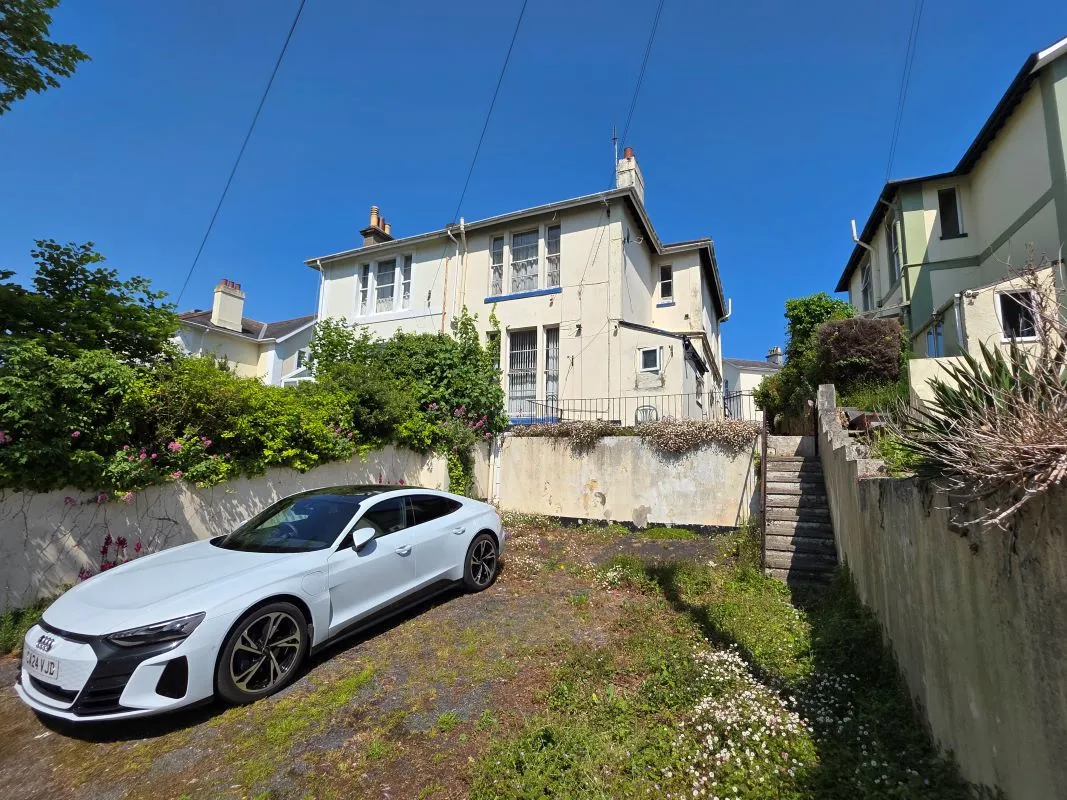 Alstone Hotel, 22 Bridge Road, Torquay, Torbay, TQ2 5BA