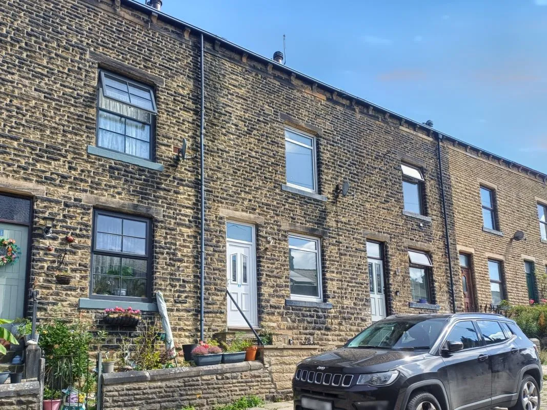 5 Brookfield Terrace, Todmorden, Lancashire, OL14 8LB