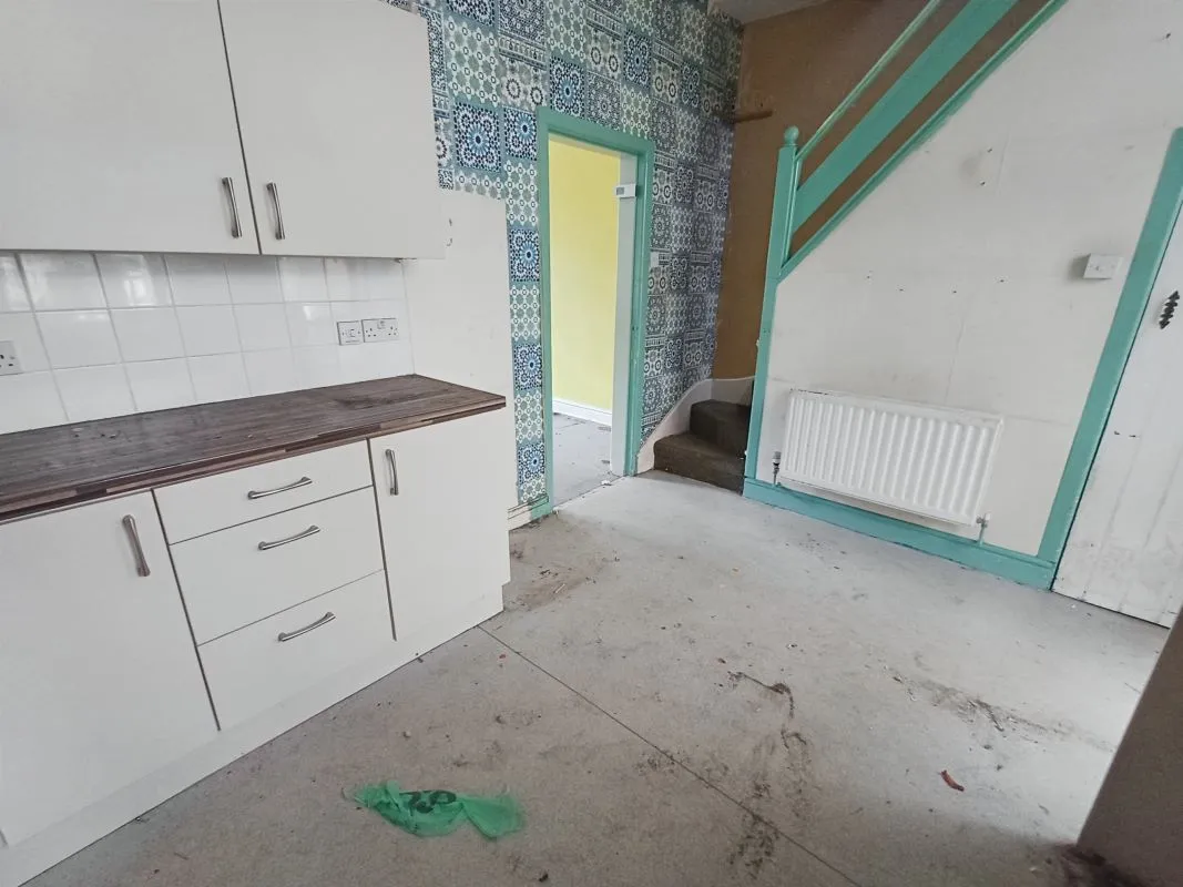 5 Brookfield Terrace, Todmorden, Lancashire, OL14 8LB