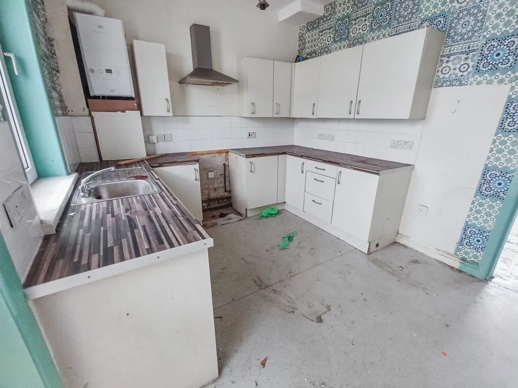 5 Brookfield Terrace, Todmorden, Lancashire, OL14 8LB