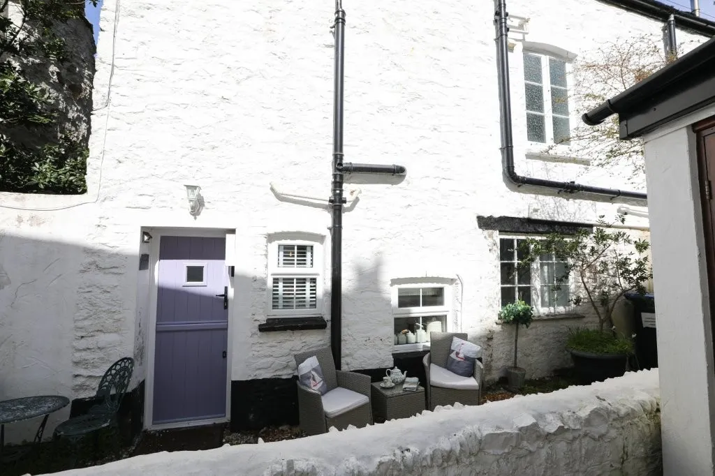 3 bed Cottage